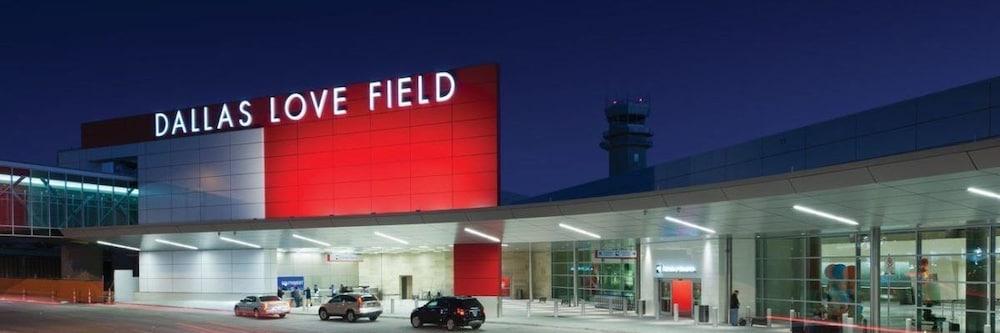 Wingate By Wyndham Dallas Love Field Hotel Exterior photo